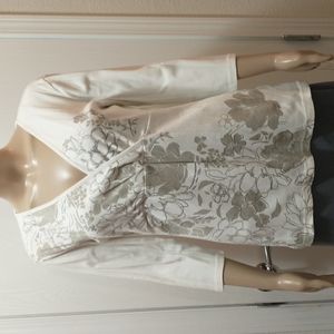 Cream Style & Co v-neck top